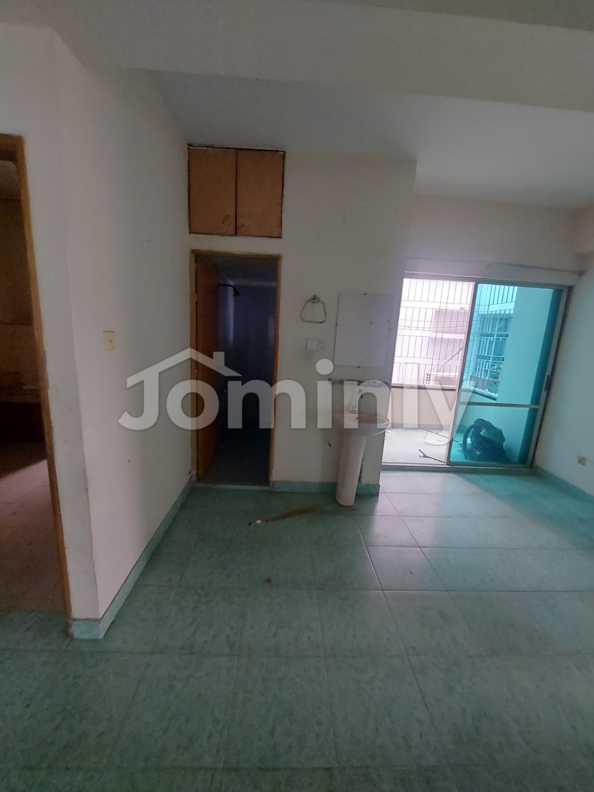 1675 Sft 3-Bedroom Apartment for Rent in Bashundhara R/A Block A