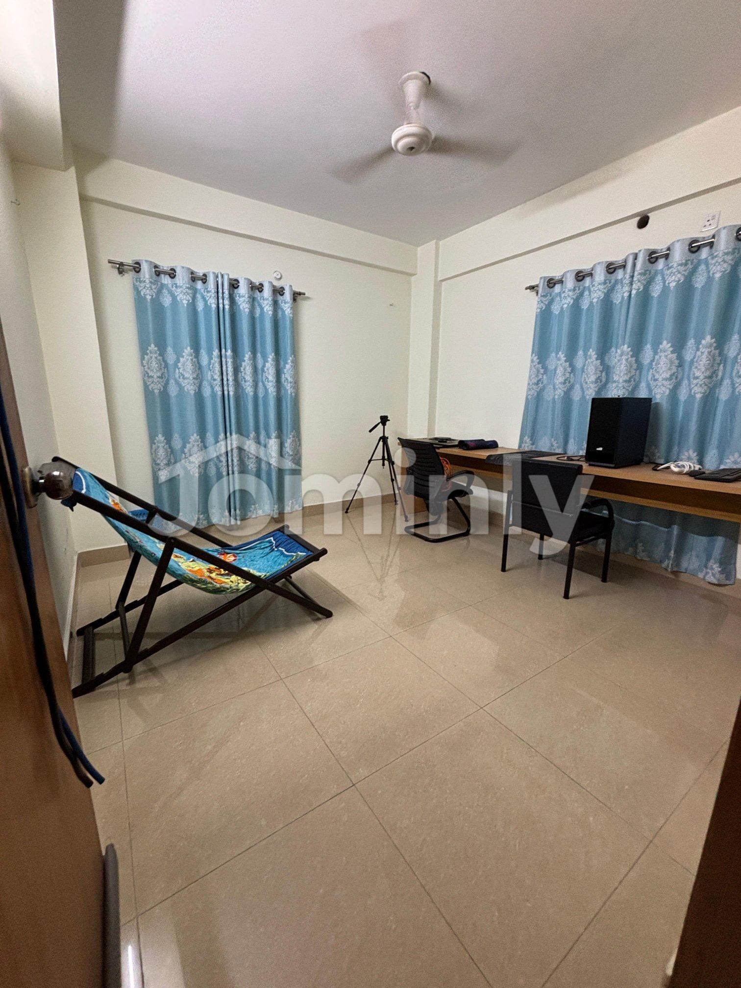 Family Only: 1100 Sft 2-Bedroom Apartment for Rent in Bashundhara R/A Block D