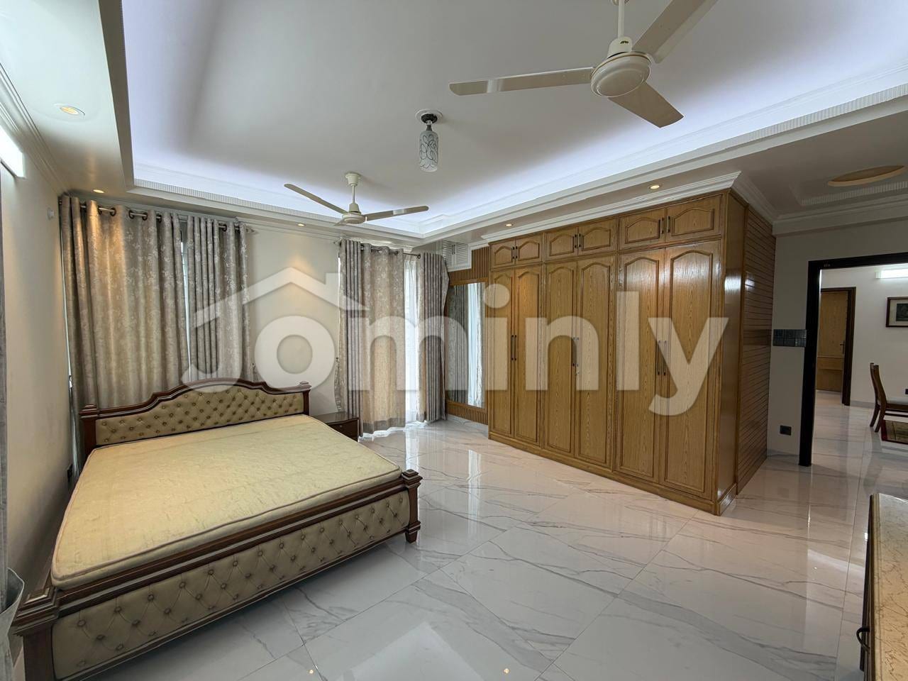 Fully Furnished 3000 Sft Luxury Apartment for Rent in Gulshan North (Exclusively for Foreigners) - 2