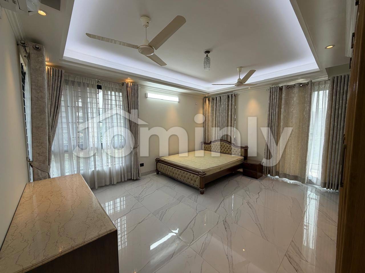 Fully Furnished 3000 Sft Luxury Apartment for Rent in Gulshan North (Exclusively for Foreigners) - 5
