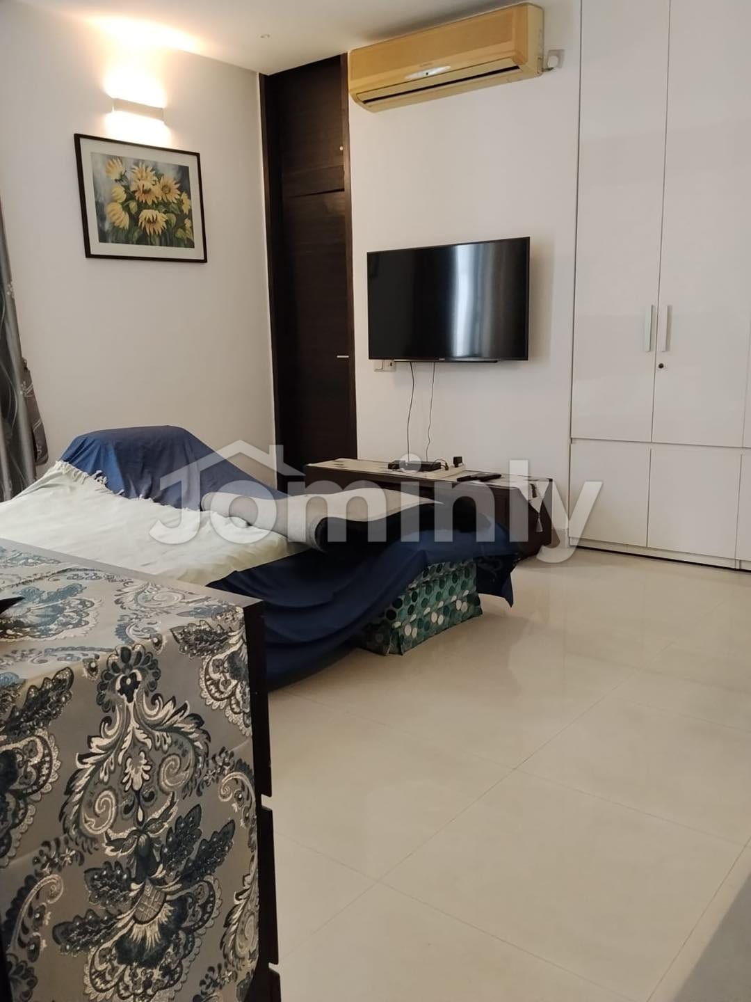 Ultra-Attractive 2200 Sft Fully Furnished Apartment for Rent in North Banani - 4