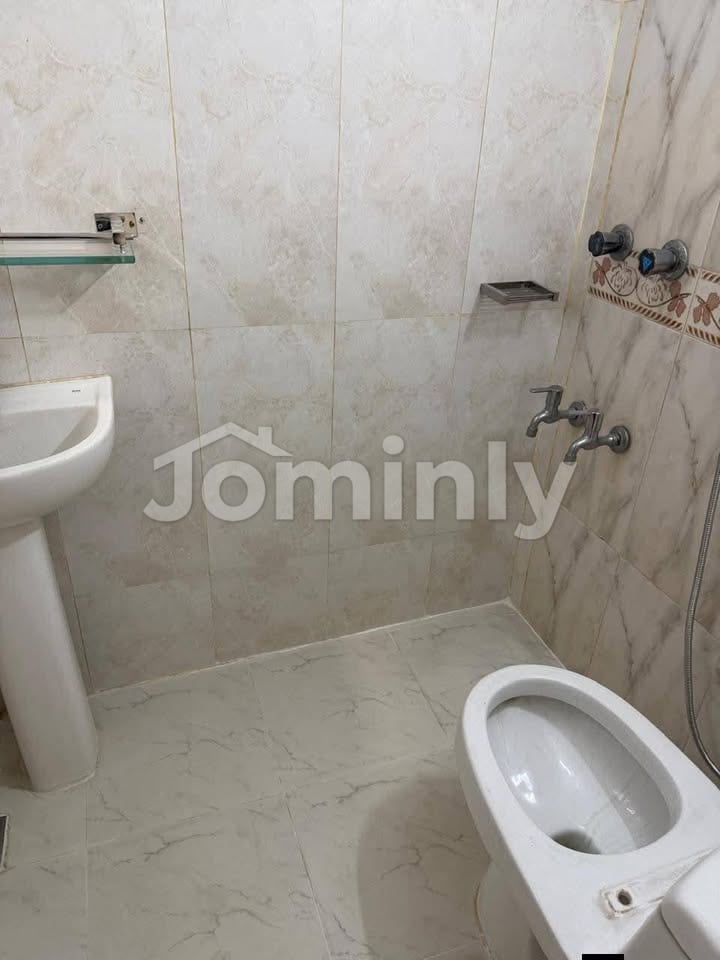 2 Pre-owned South-Facing 1,000 SQFT Top Floor Apartments @ Road 18, Sector 11, Uttara - 5
