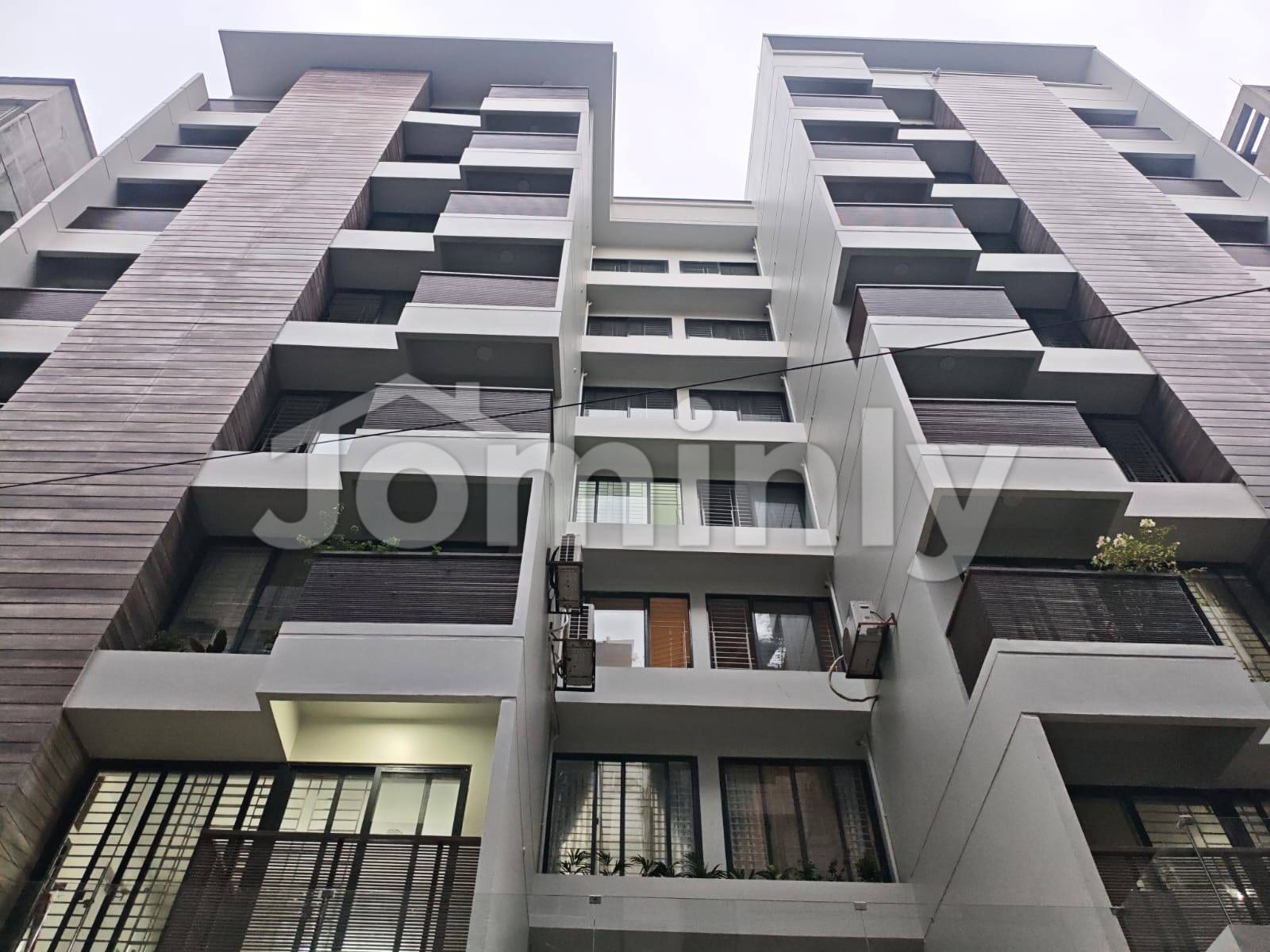 Brand New 1520 Sft 3-Bedroom Apartment for Rent in Bashundhara R/A Block G - 4