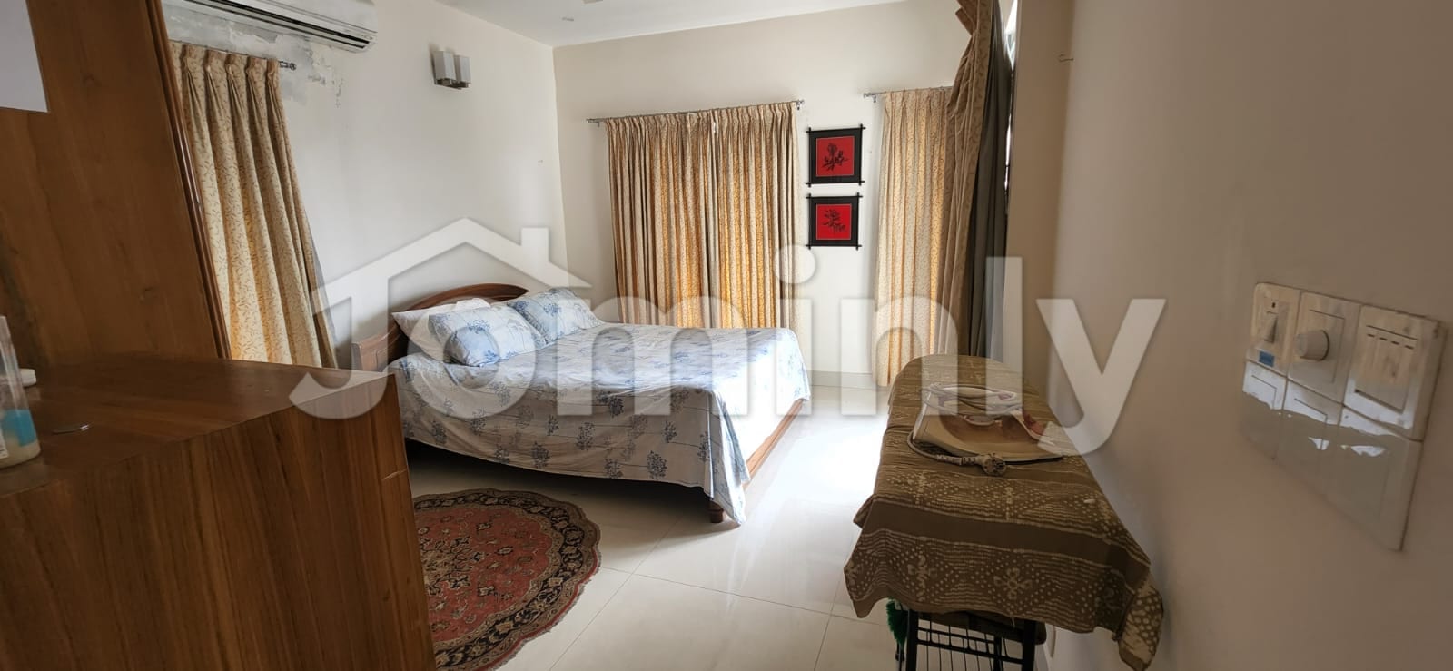 Fully Furnished 1500 Sft South-Facing 3-Bedroom Apartment for Rent in Bashundhara R/A - 2