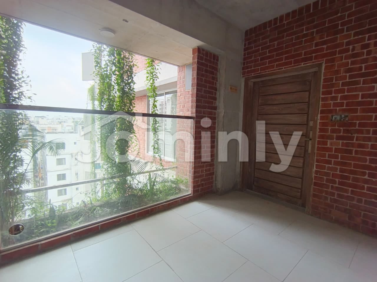 Spacious 2150 Sft South-Facing New Apartment for Rent in Bashundhara R/A - 3