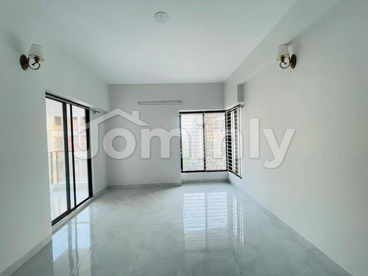 Brand New 2307 Sft South-Facing Single Unit Apartment for Rent in Bashundhara R/A Block K - 4