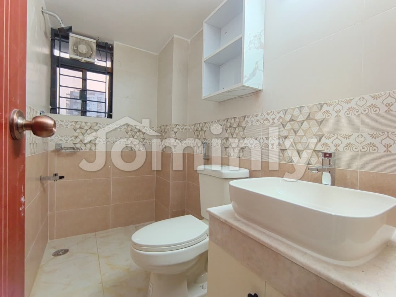 Luxury Brand New 2000 Sft South-Facing 4-Bedroom Apartment for Rent in Bashundhara R/A - 2