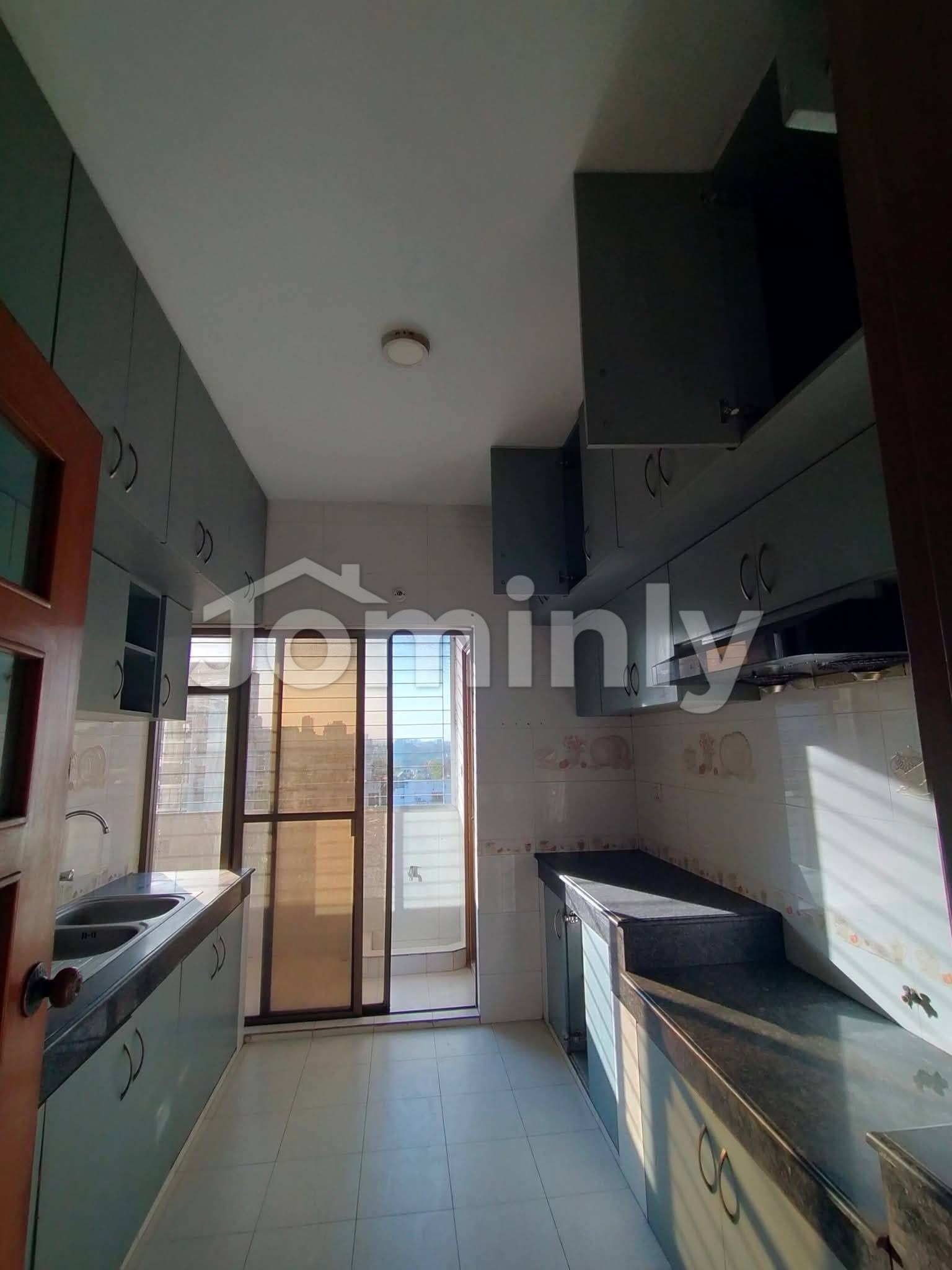 Spacious 3300 Sft 4-Bedroom Apartment for Rent in Gulshan-1 - 4