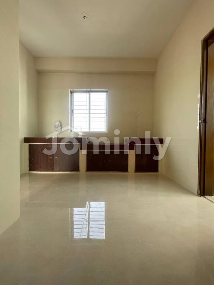 2,300 SQFT Single-Unit Used Apartment with Titas Gas @ Sector 13, Uttara - 3