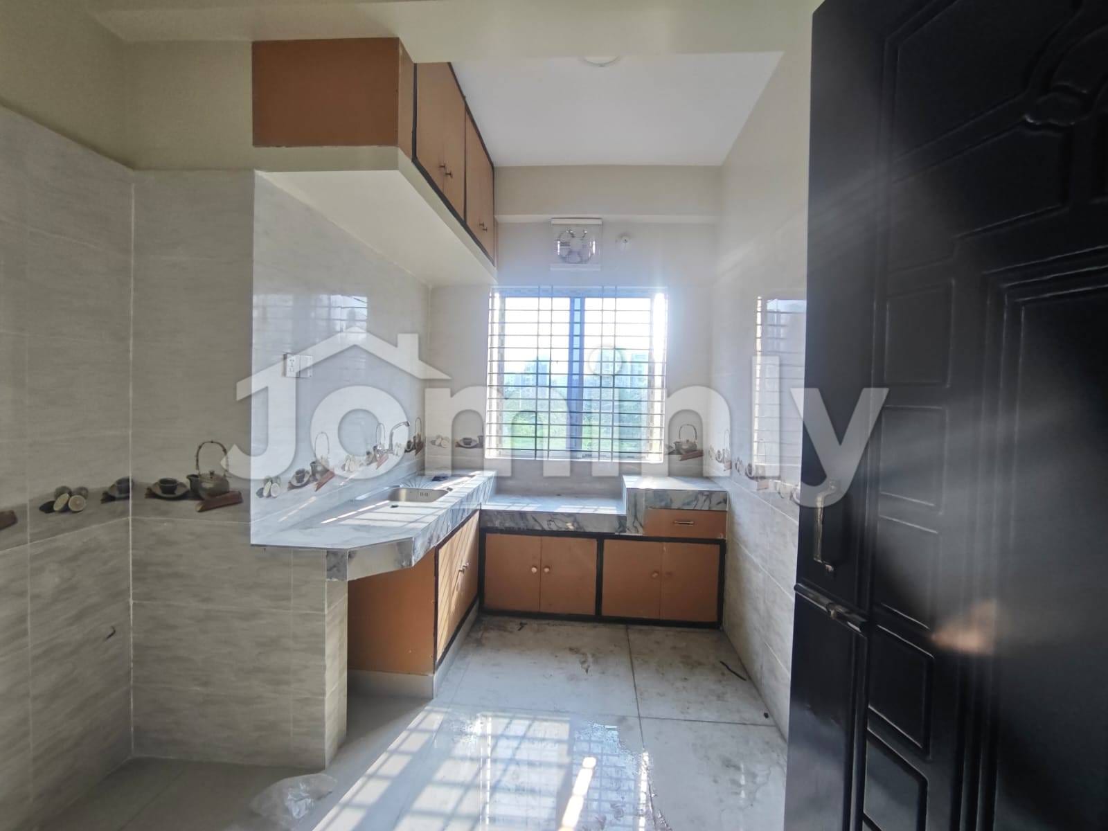 Brand New 1400 Sft 3-Bedroom Apartments for Rent in Bashundhara R/A Block M - 2