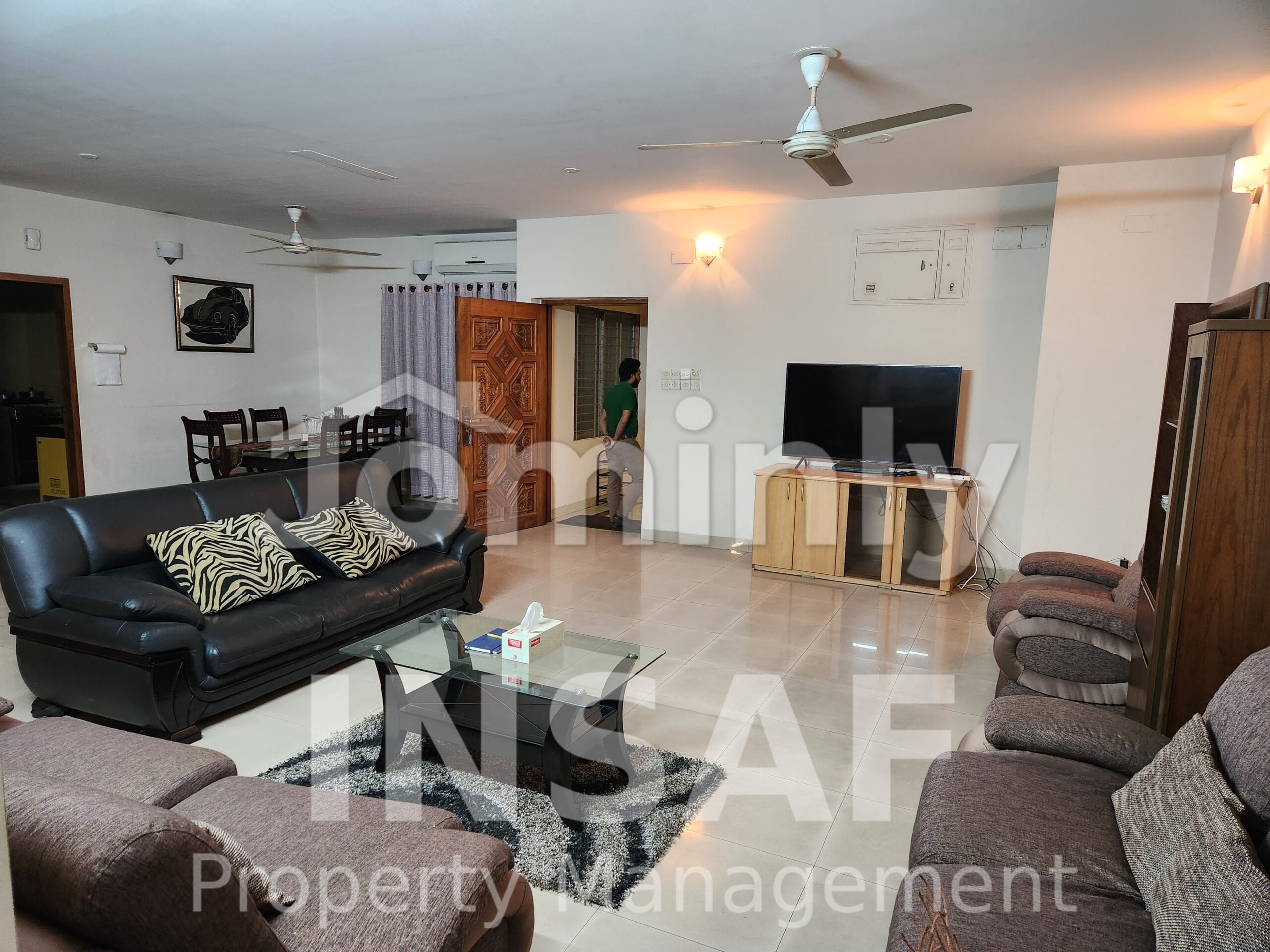 Luxurious 3-Bedroom Premium Apartment with Pool & Gym for Rent in Gulshan-2 Diplomatic Zone - 2