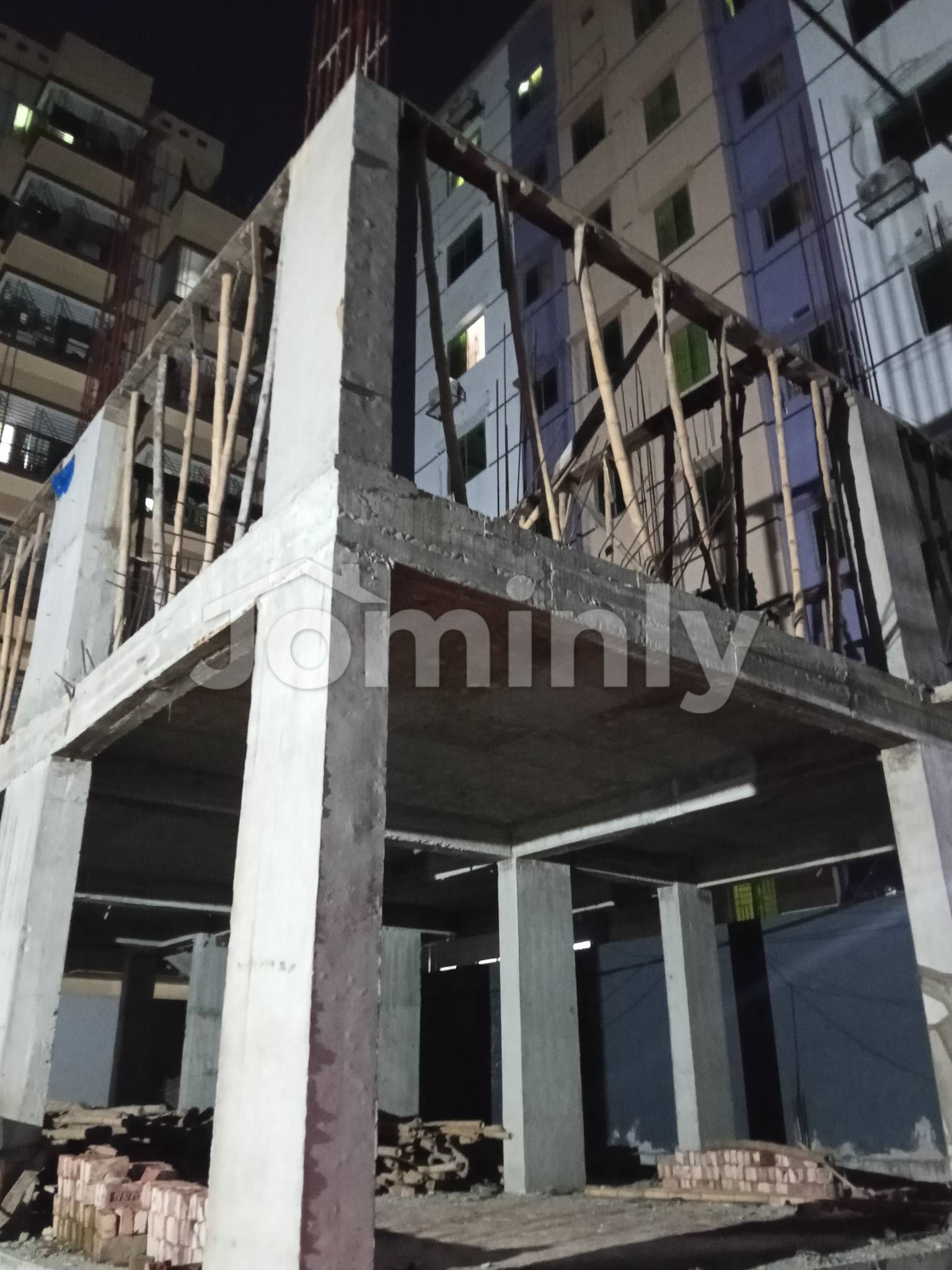 South-Facing 1,400 SQFT Single-Unit Ongoing Apartment @ Block F, Aftabnagar - 2