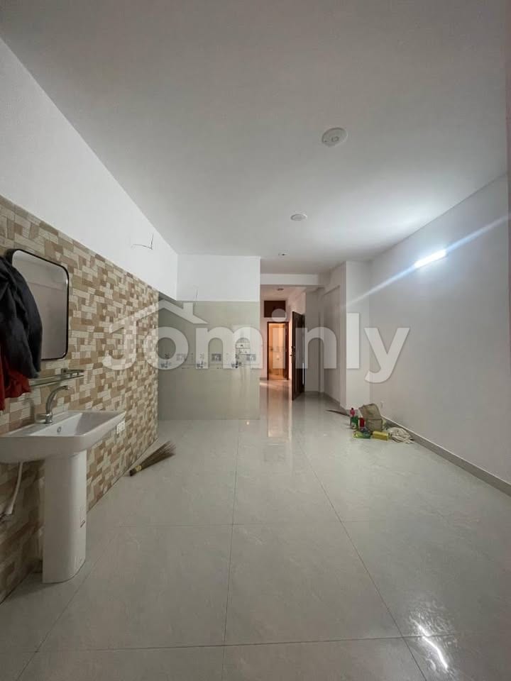 Top-Floor 1,600 SQFT Ready Apartment with Titas Gas & Community Hall @ Sector 7, Uttara