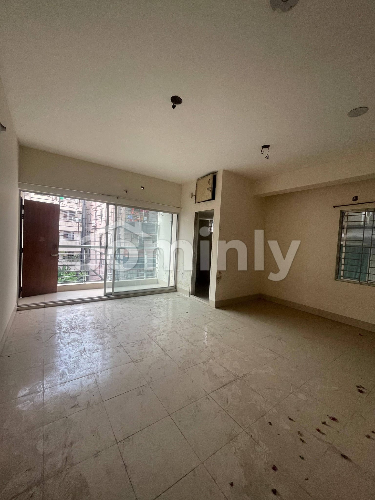 West-Facing 1,800 SQFT 3rd Floor Ready Apartment with Titas Gas @ Sector 12, Uttara