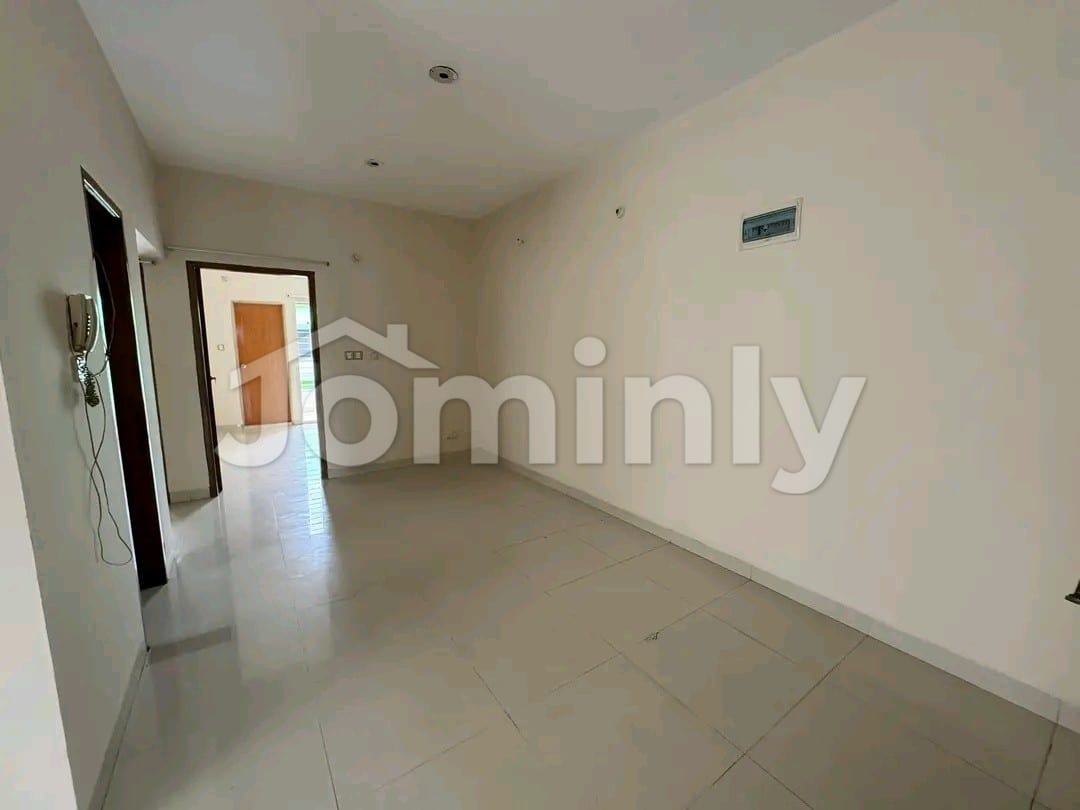 Road-Facing 5th Floor 1,365 SQFT Ready Apartment with Titas Gas @ Block J, Baridhara - 2