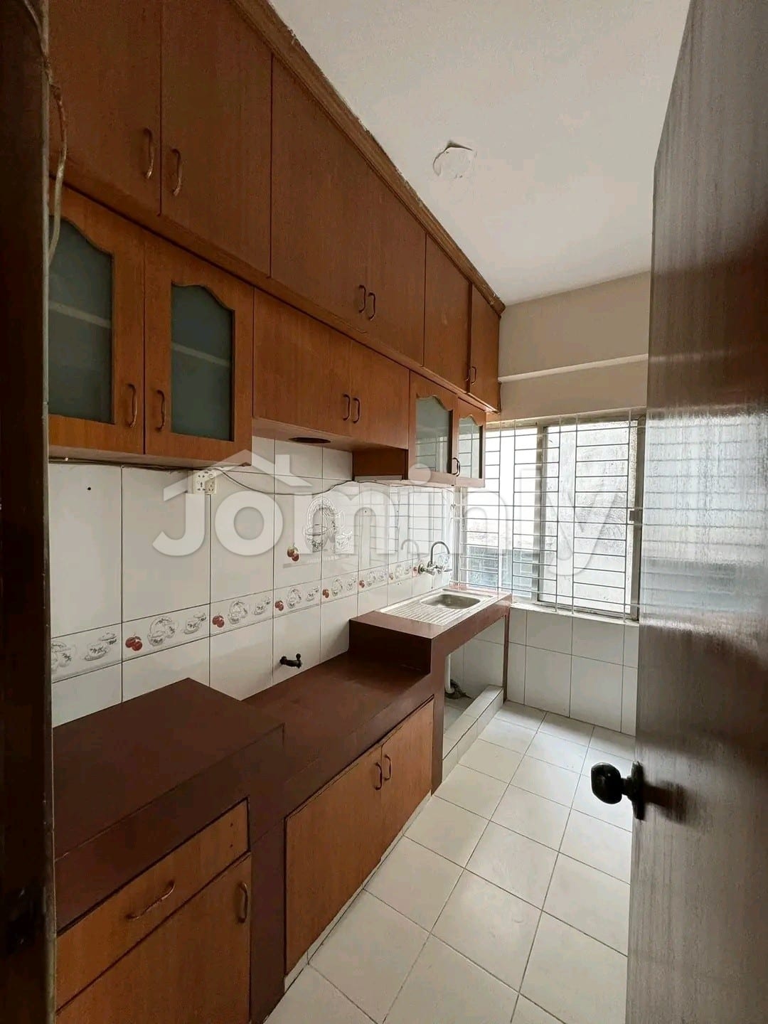 Road-Facing 5th Floor 1,365 SQFT Ready Apartment with Titas Gas @ Block J, Baridhara - 3