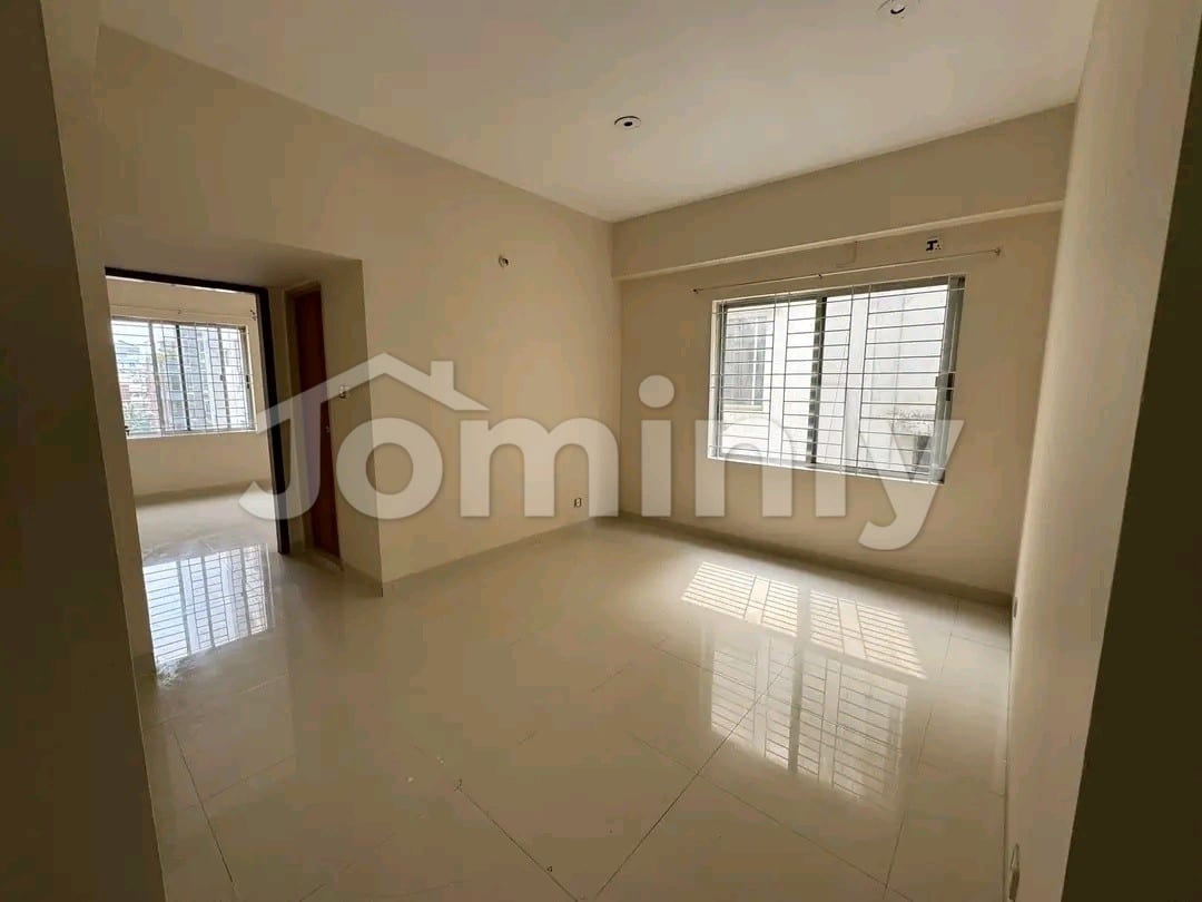 Road-Facing 5th Floor 1,365 SQFT Ready Apartment with Titas Gas @ Block J, Baridhara - 4