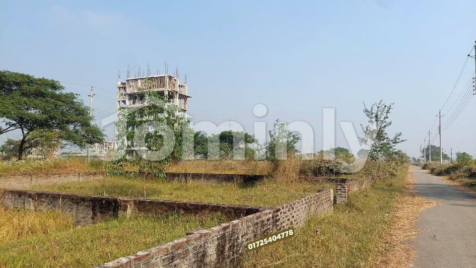 South-Facing 3 Katha Park-Front Ready Plot for Sale @ Block N, Bashundhara R/A