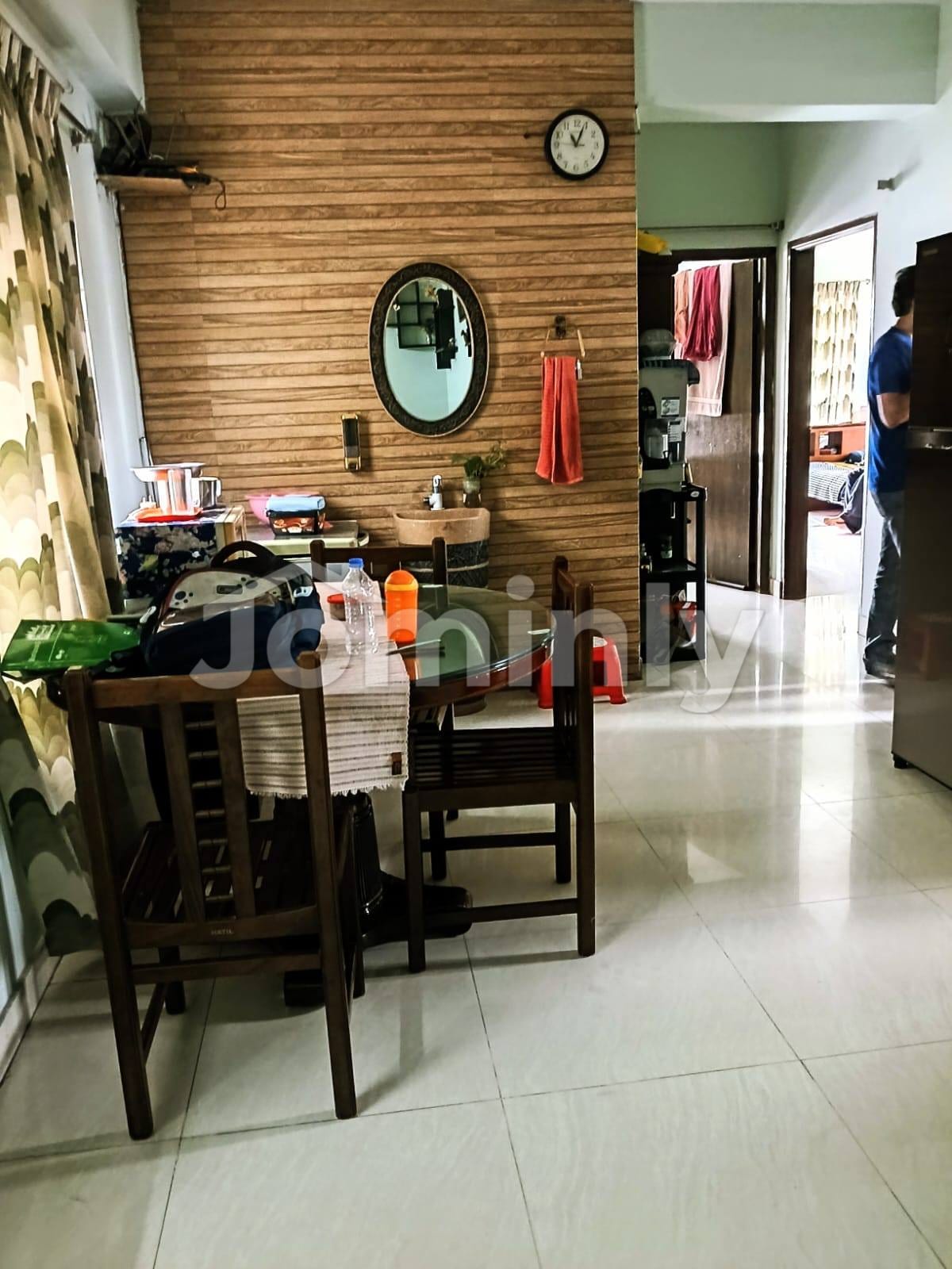 9th-Floor Four-Unit Used Apartment for Sale @ Shankar, Dhanmondi - 3