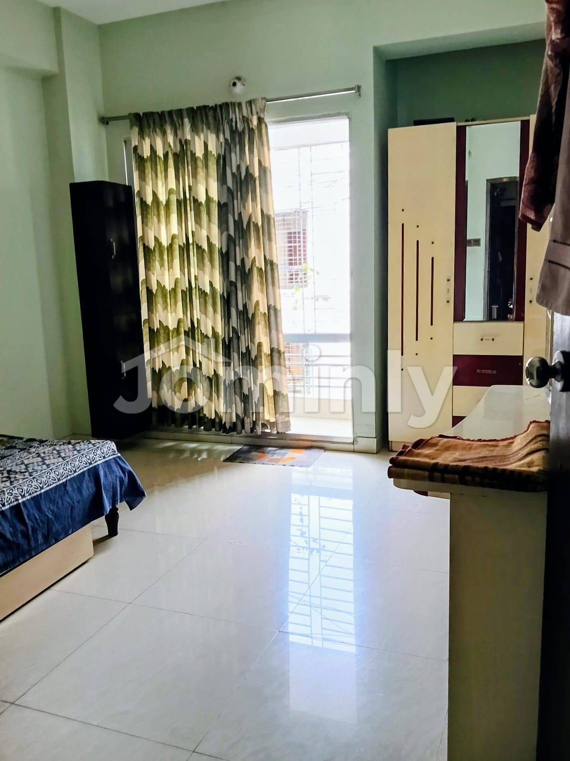 9th-Floor Four-Unit Used Apartment for Sale @ Shankar, Dhanmondi - 4