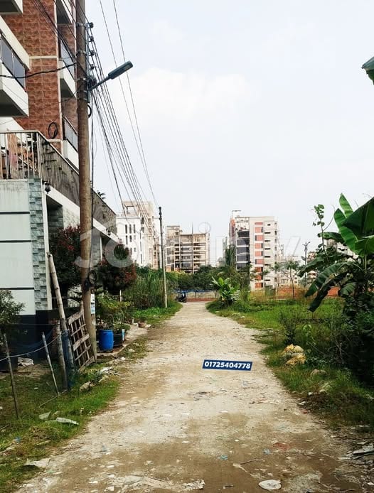 Joint Twin Plots Close to 130ft Road @ Block L, Bashundhara R/A