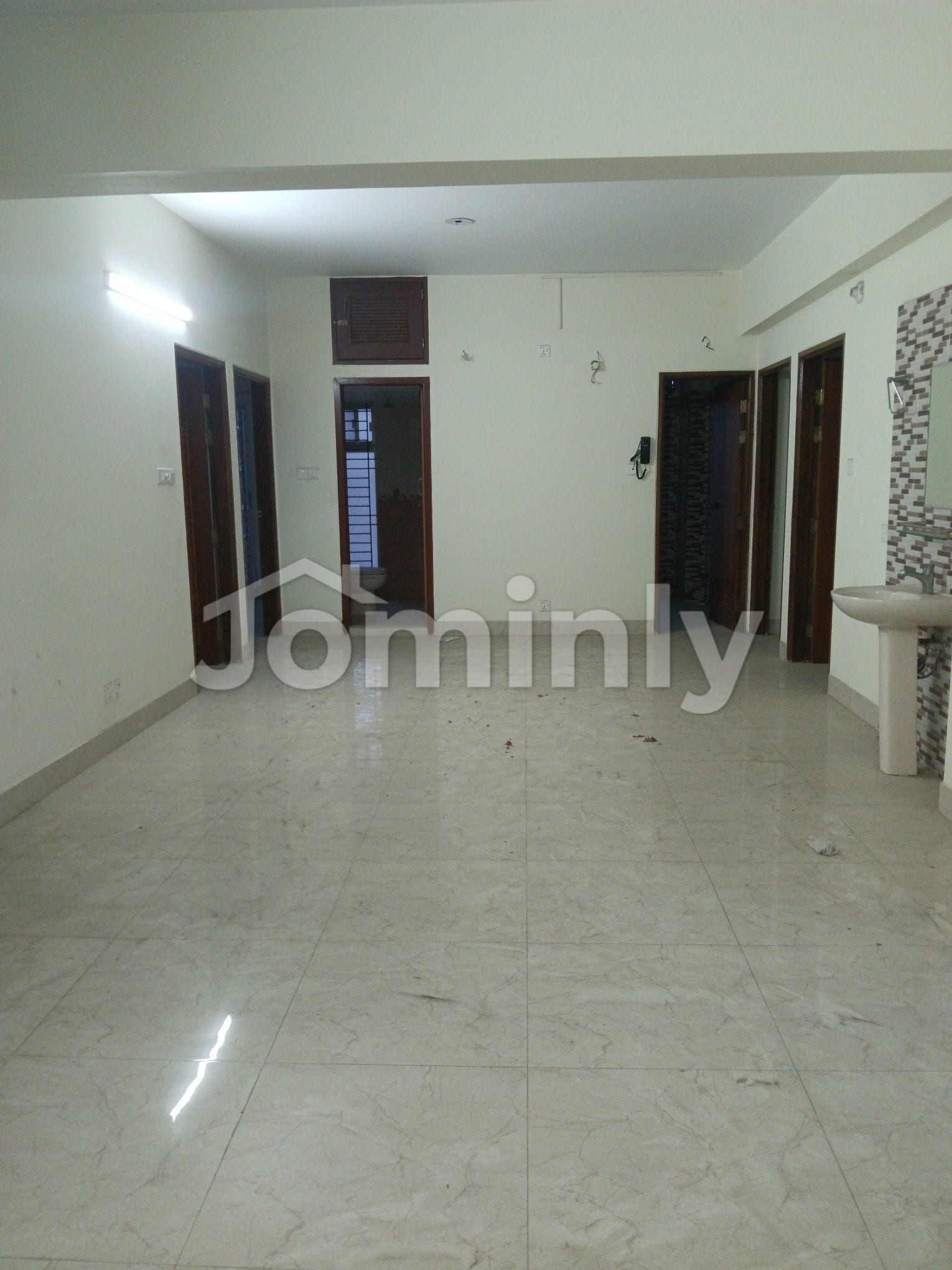 Spacious 1900 Sft South-Facing 4-Bedroom Apartment for Rent on Rani Avenue, Block I, Bashundhara R/A