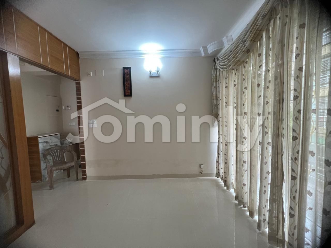 1650 Sft Southeast Corner 3-Bedroom Apartment with Line Gas for Rent in Bashundhara R/A Block F - 2