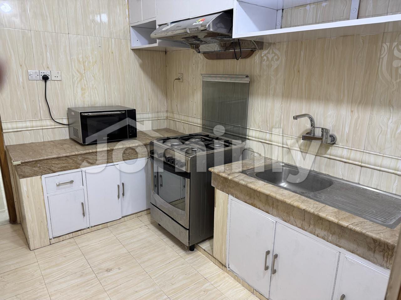 Spacious 3000 Sft 3-Bedroom Premium Apartment for Rent in Gulshan-2 Diplomatic Zone - 4