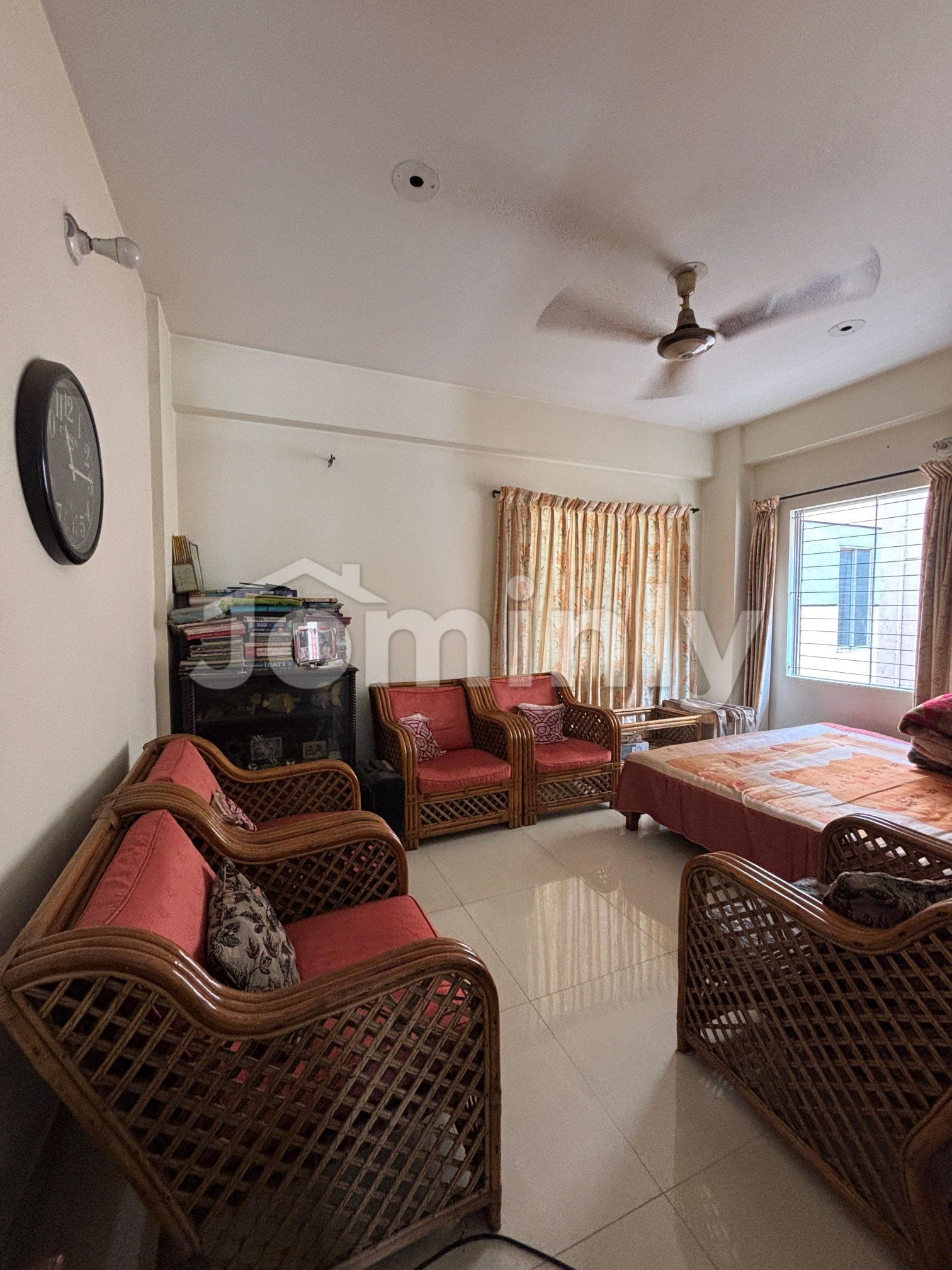 1570 Sft 3-Bedroom Top Floor Family Apartment for Rent in Bashundhara R/A Block G