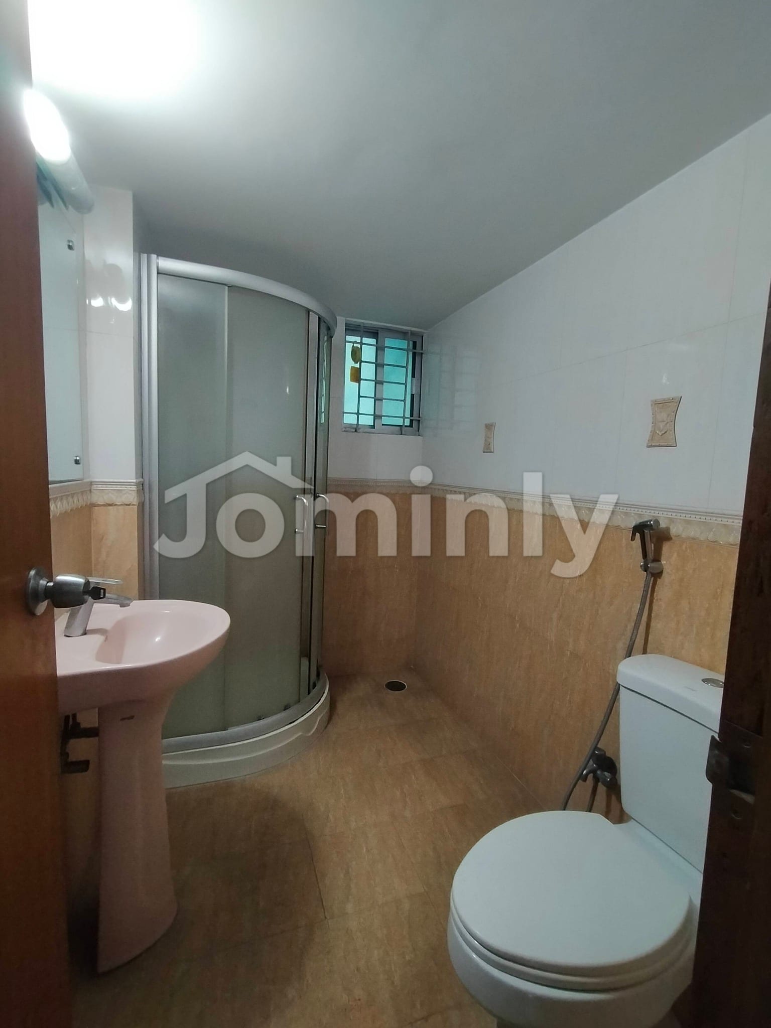 Luxurious 2000 Sft 3-Bedroom Apartment with Servant Quarter for Rent in Banani South - 3