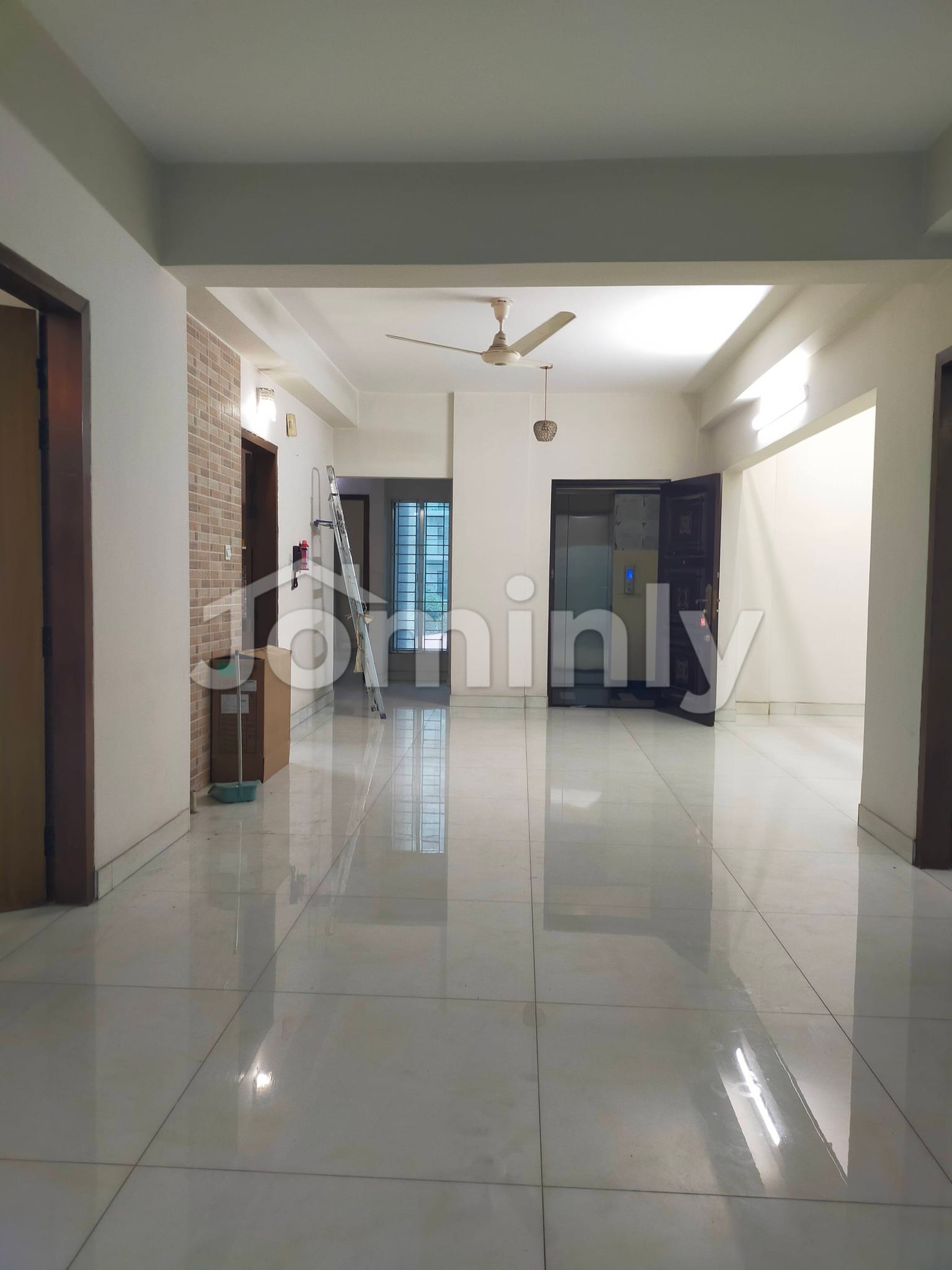 Luxurious 2000 Sft 3-Bedroom Apartment with Servant Quarter for Rent in Banani South - 5