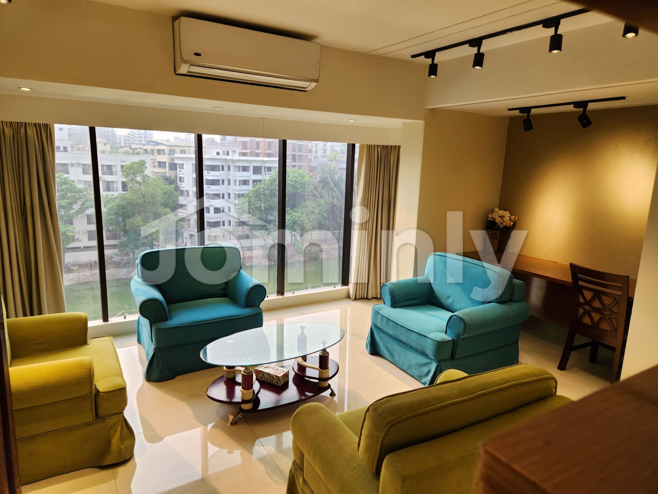 Ultra-Luxurious 4360 Sft 4-Bedroom Palace-Size Apartment for Rent/Sale in Gulshan-2 Diplomatic Zone - 3
