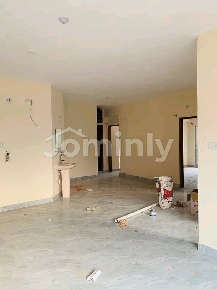Brand New 1,600 SQFT South-Facing 3-BHK Ready Flat @ Purba Azampur, Uttara - 4