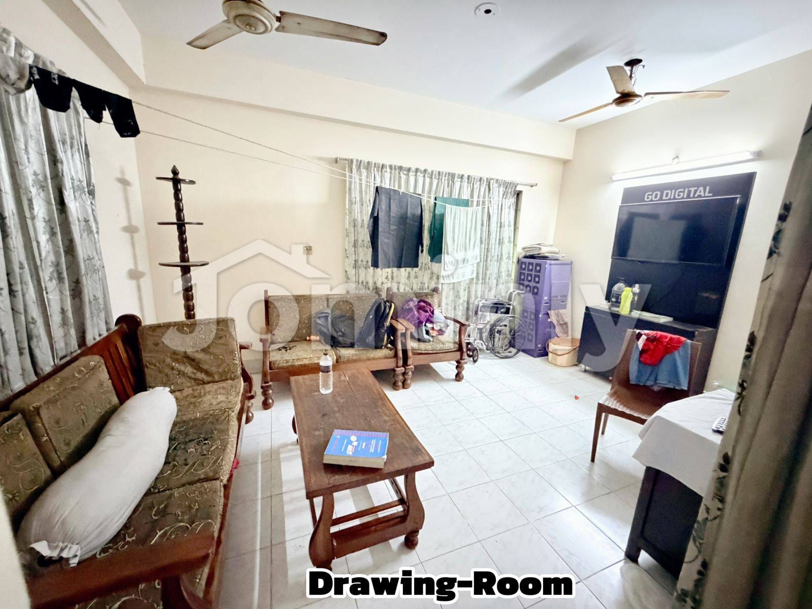 South-Facing 1,500 SQFT 3-BHK Flat with Titas Gas @ Hatkhola Road, Motijheel Area