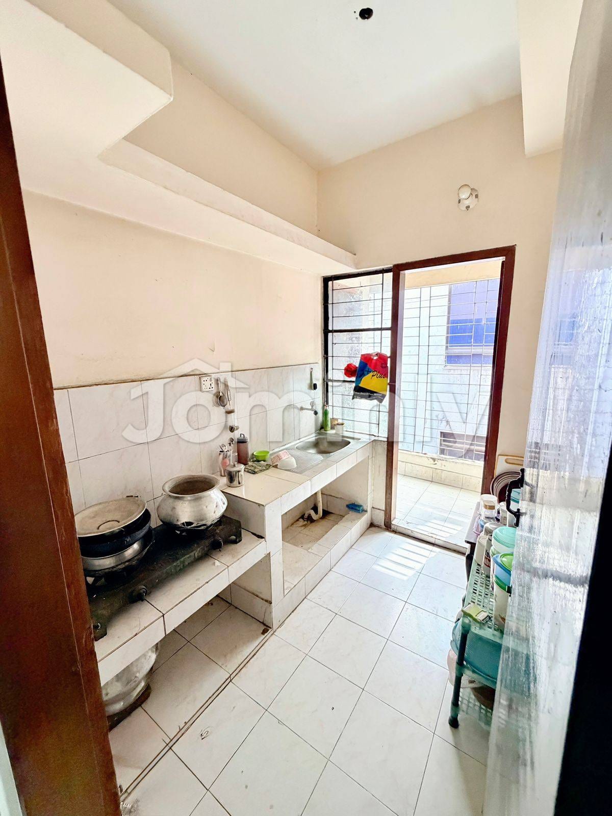 South-Facing 1,500 SQFT 3-BHK Flat with Titas Gas @ Hatkhola Road, Motijheel Area - 3