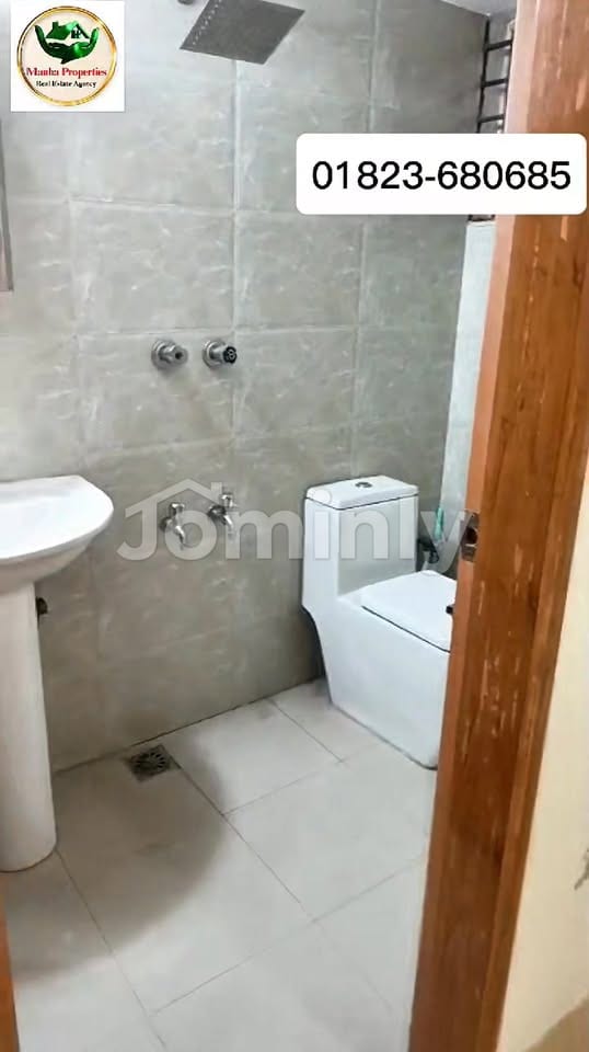 Premium 1,650 SQFT 4-BHK Used Flat with Titas Gas & Parking @ Malibagh (Behind Mouchak Market)