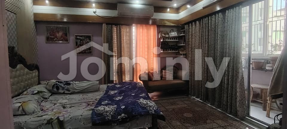 South-Facing Luxury Single-Unit Residential Flat on 5th Floor with Car Parking for Sale at Lalmatia Block-E Near City Hospital - 5