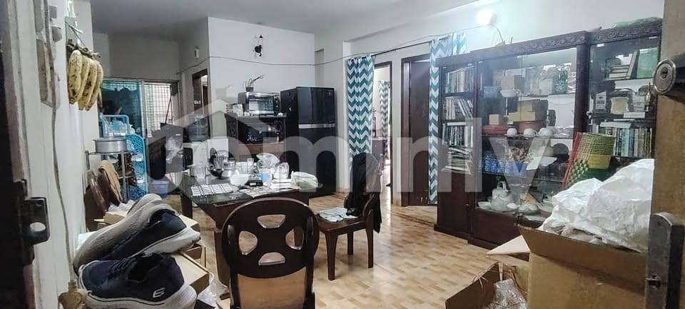 North-Facing Residential Flat on First Floor with Car Parking for Sale at West Dhanmondi Jafrabad - 3