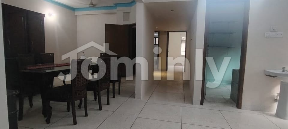 Residential Flat on First Floor with Car Parking for Sale at Dhanmondi Road 4/A West