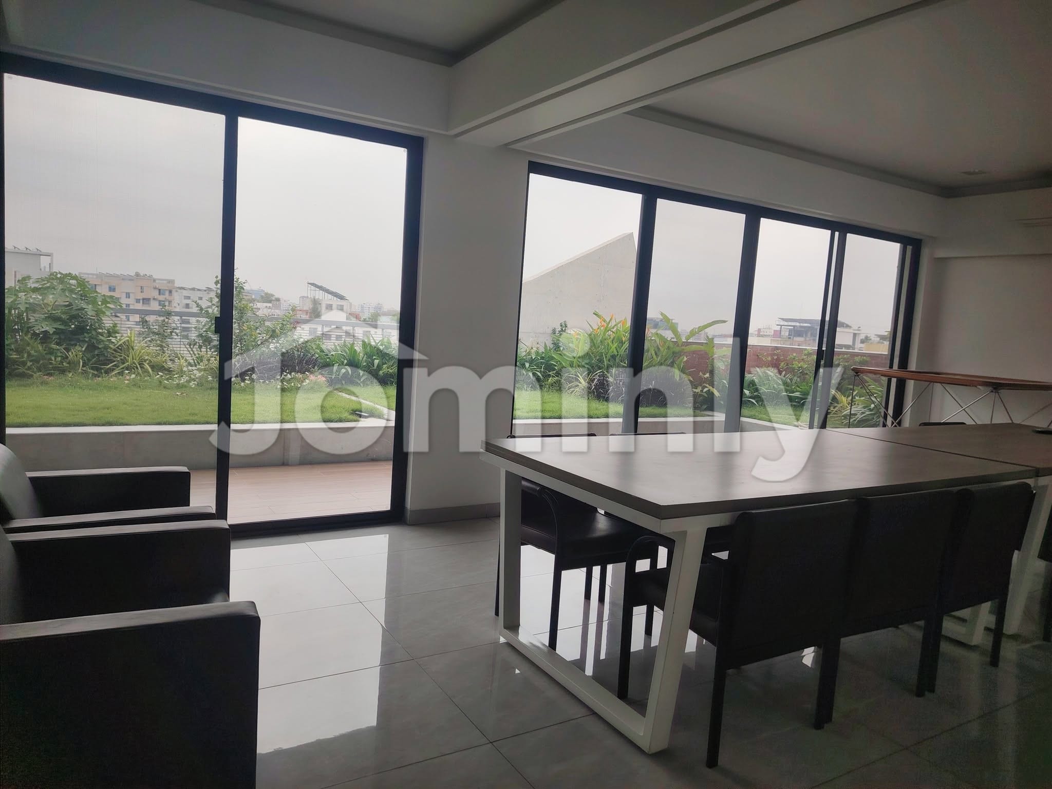 East-Facing New Luxury Residential Flat on First Floor with Two Car Parkings for Sale at Dhanmondi Road 6 - 3