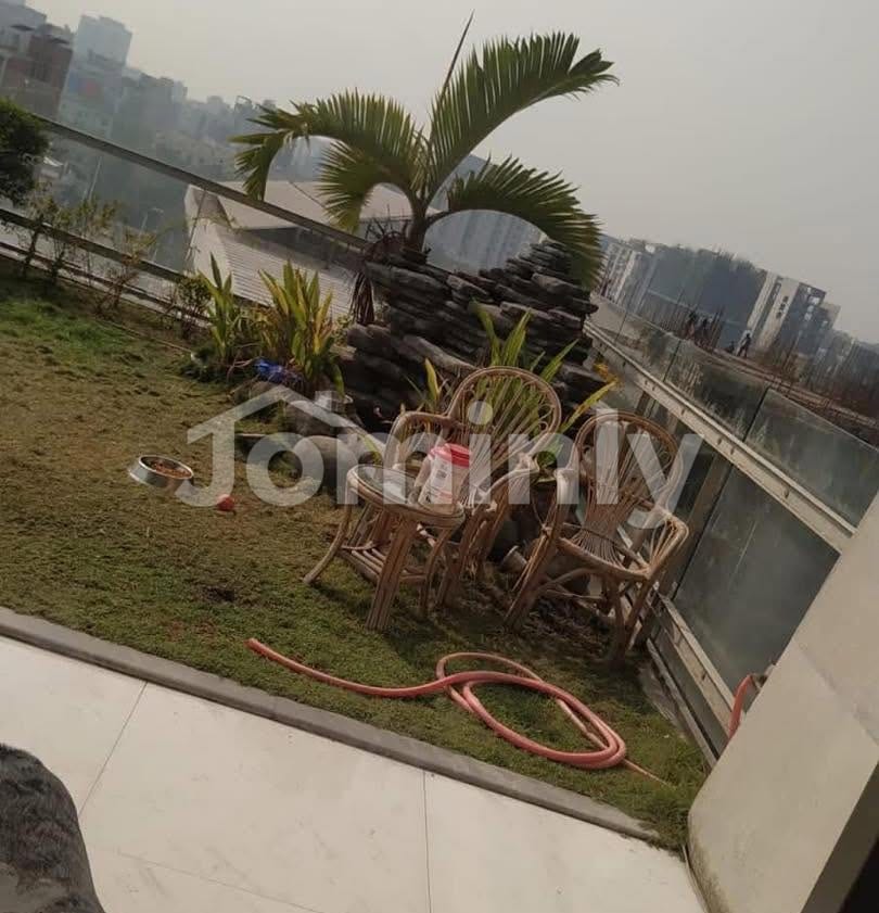 Highly Sophisticated 8,500 SQFT Lake-View Duplex Luxury Apartment for Sale at North Gulshan 2 - 5