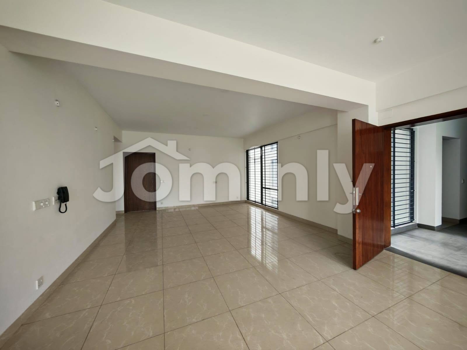 Brand New 2,250 SQFT 3 BHK Luxury Apartment for Sale with Swimming Pool at Bashundhara R/A Block M - 3