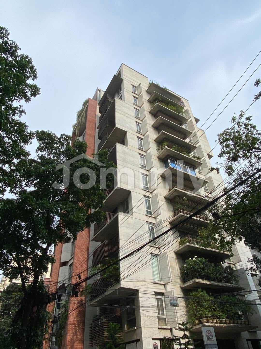 Single-Unit 5,000 SQFT 4 BHK Luxury Apartment on Eighth Floor for Sale at North Gulshan