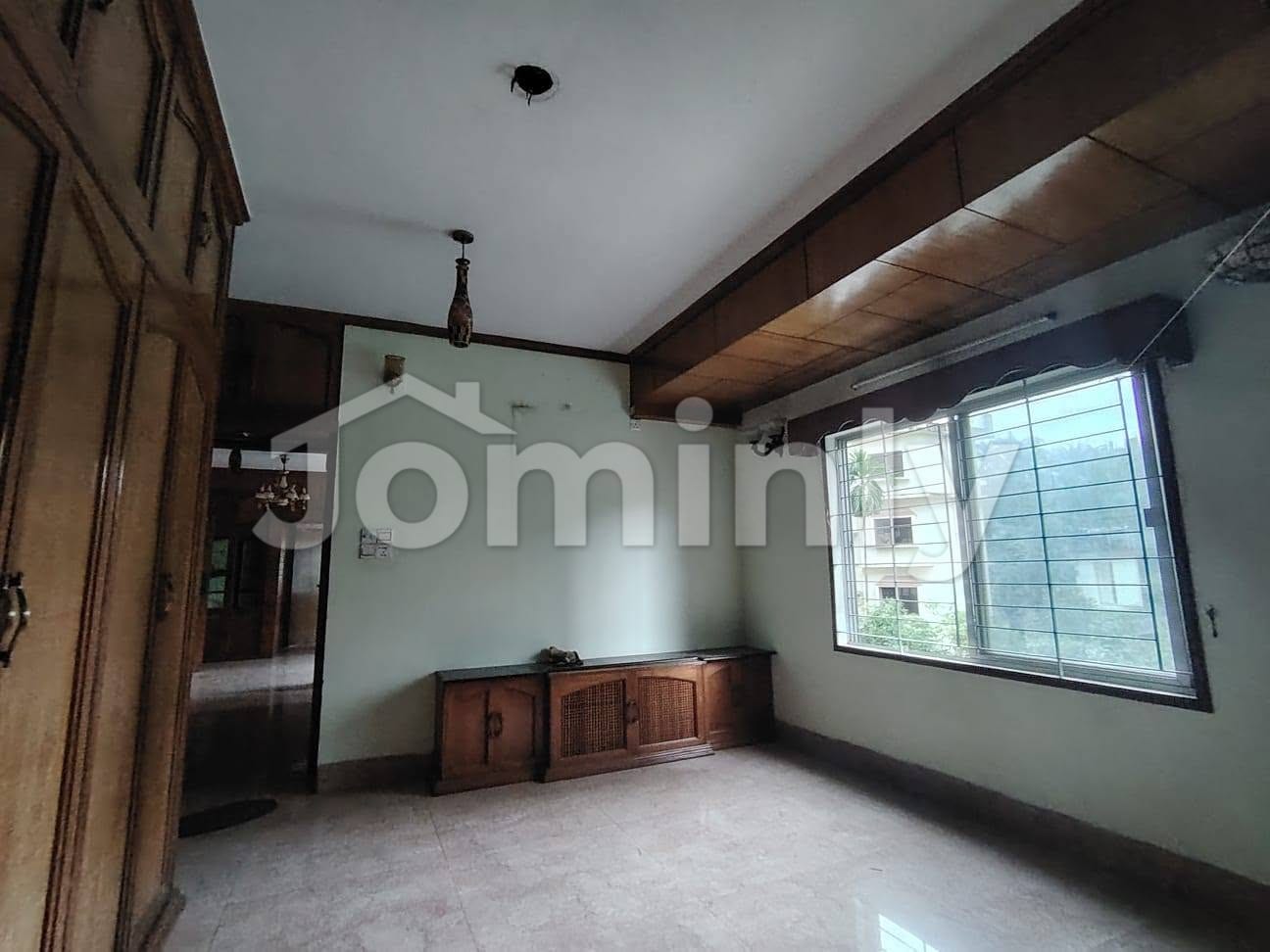 1,500 SFT 3 BHK Ready Apartment with Car Parking & Titas Gas Near Keari Plaza at Dhanmondi 8/A - 2