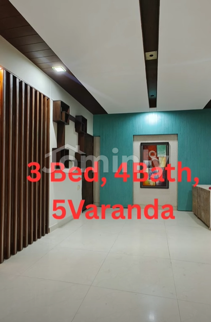 Modern 2,150 Sqft 3 BHK Luxury Apartment with 5 Balconies & Parking at Block I, Bashundhara R/A - 4