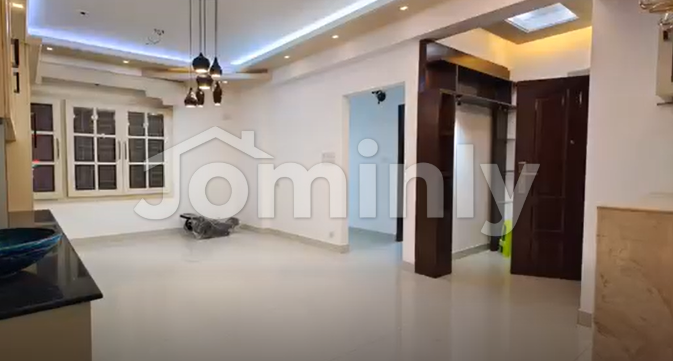 Fully Furnished 2,206 Sqft Single-Unit 3 BHK Luxury Apartment with Titas Gas at Road 28, Banani (Block K)