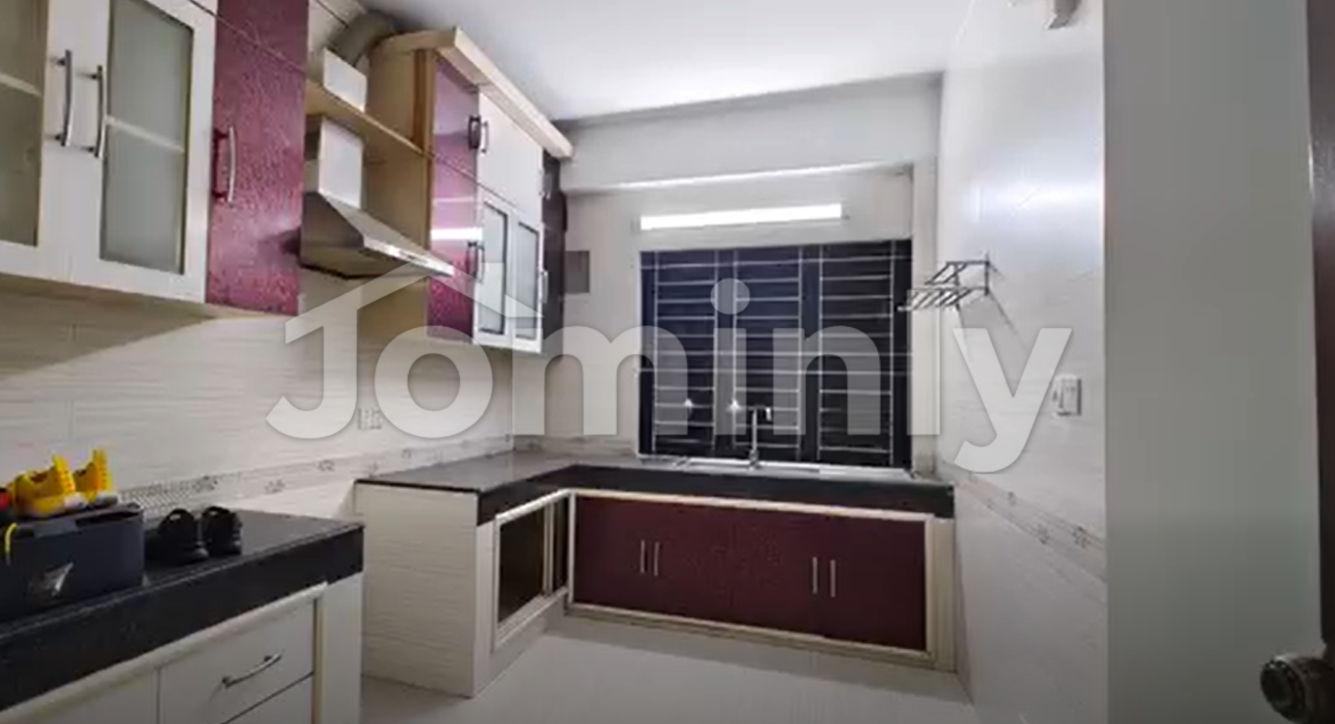 Fully Furnished 2,206 Sqft Single-Unit 3 BHK Luxury Apartment with Titas Gas at Road 28, Banani (Block K) - 4