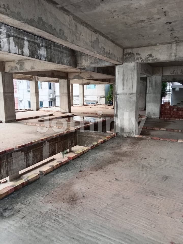 Luxurious 2,120 Sqft 4 BHK South-Facing Brand New Apartment for Sale at Block G, Banasree - 2