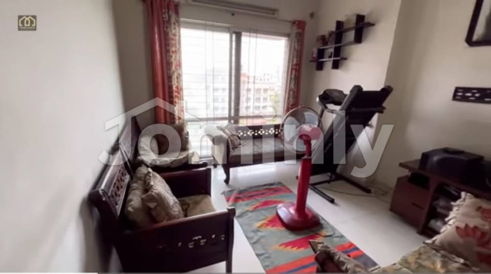 1,505 Sqft 3 BHK North & East Facing Corner Used Apartment with Titas Gas for Sale at Lalmatia
