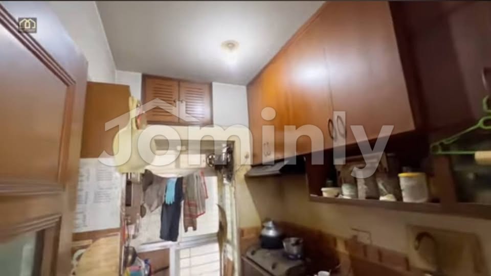 1,505 Sqft 3 BHK North & East Facing Corner Used Apartment with Titas Gas for Sale at Lalmatia - 4